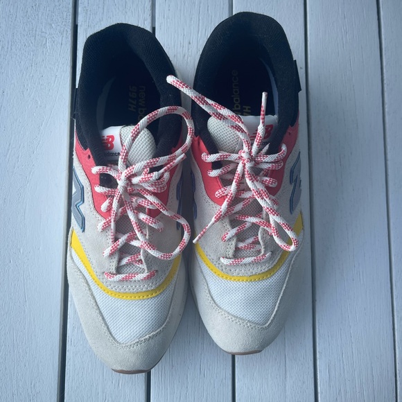 New Balance Black and White / Colors Classics Sneakers 8 - Picture 8 of 10